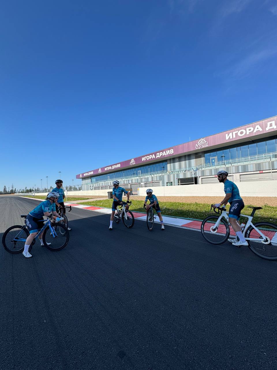 Тренировка ETALON TEAM на Игора Драйв
