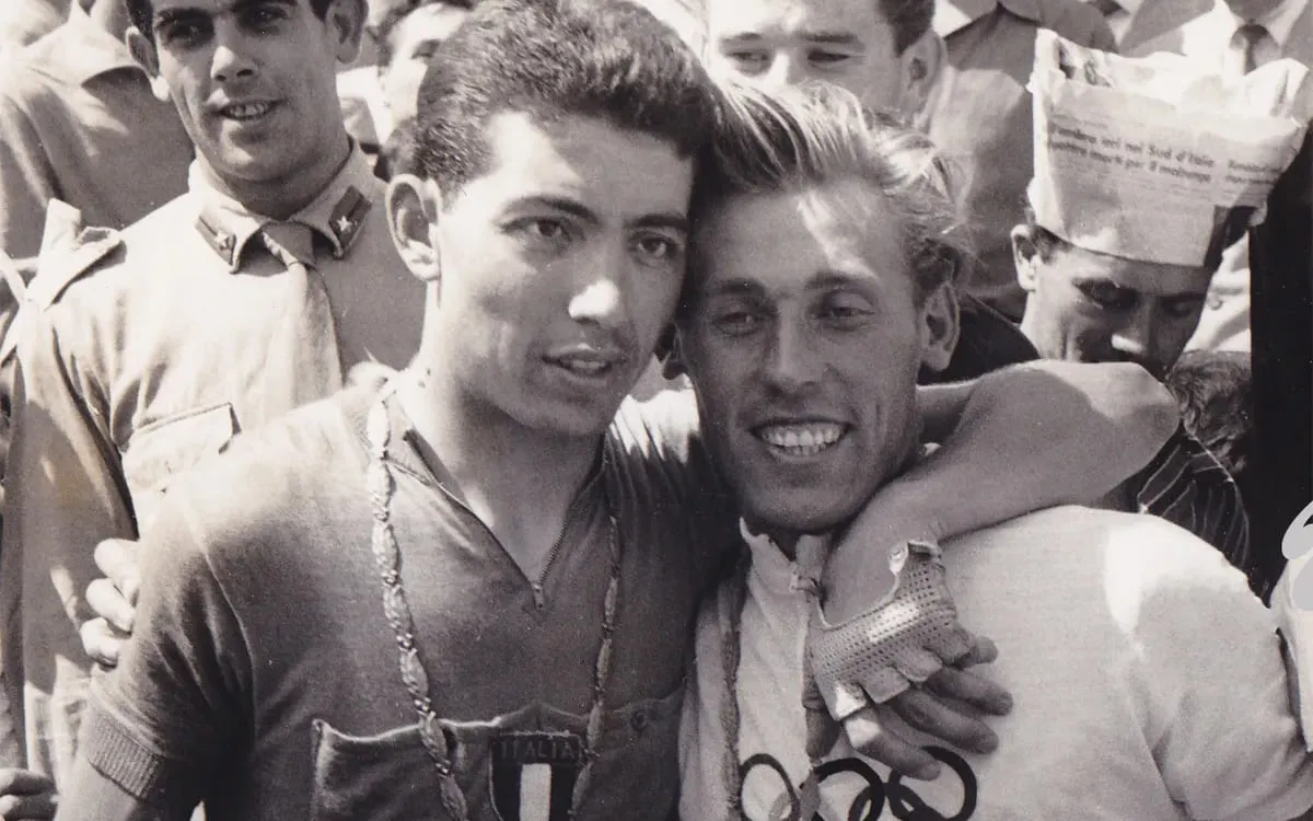 Виктор Капитонов и Ливио Трапе после гонки, Рим 1960